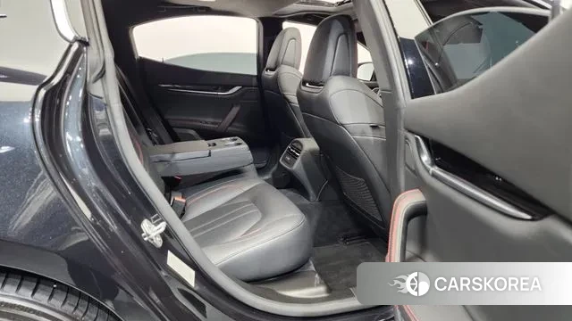 Maserati Ghibli 2020 Черный из Кореи, фото 3