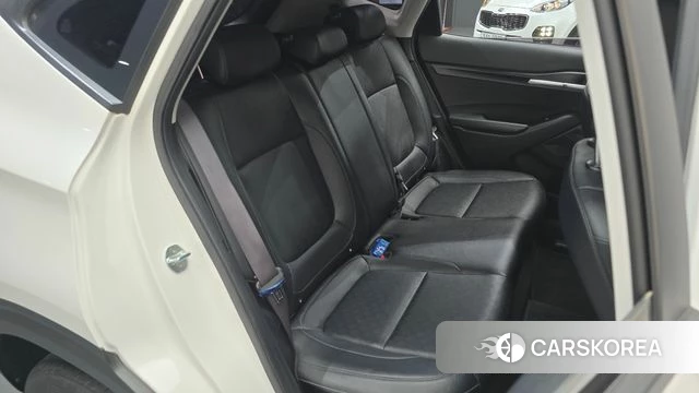 Kia Seltos 2022 Белый из Кореи, фото 3