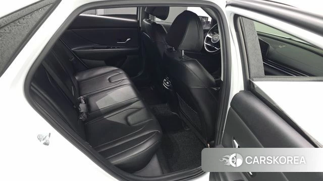 Hyundai Avante (CN7) 2023 Белый из Кореи, фото 3