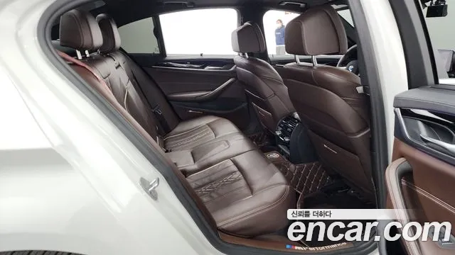 BMW 5 Series (G30) 2018 Белый из Кореи, фото 3