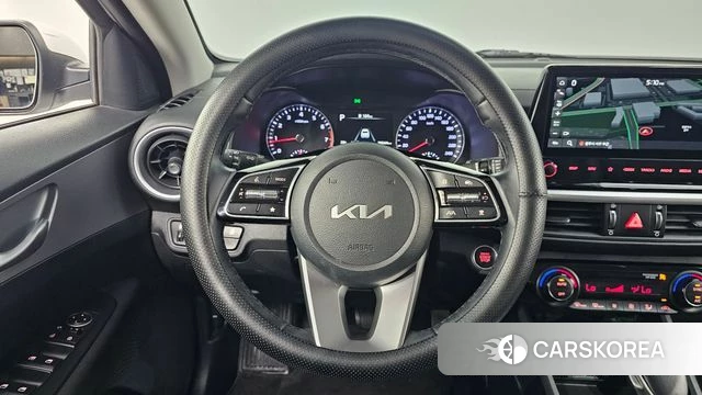 Kia The New K3 2nd generation 2022 Белый из Кореи, фото 3