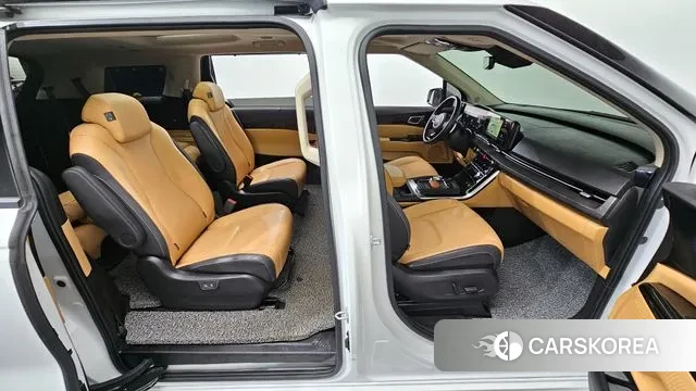 Kia Carnival 4th generation 2023 Белый из Кореи, фото 3