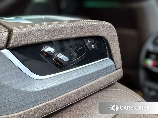 BMW 5 series 2022 Белый из Китая, фото 3