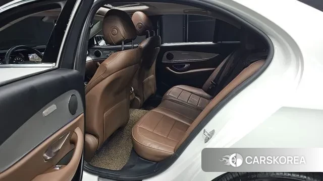 Mercedes-Benz E-Class W213 2018 Белый из Кореи, фото 3