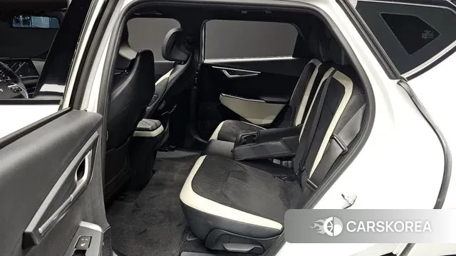 Kia EV6 2023 Белый из Кореи, фото 3