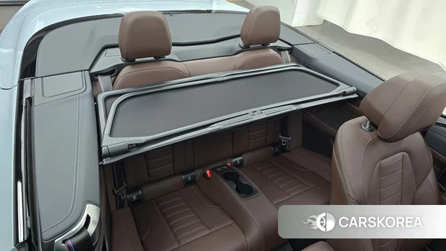 BMW 4 Series (G22) 2025 Светло-серебряный цвет из Кореи, фото 3