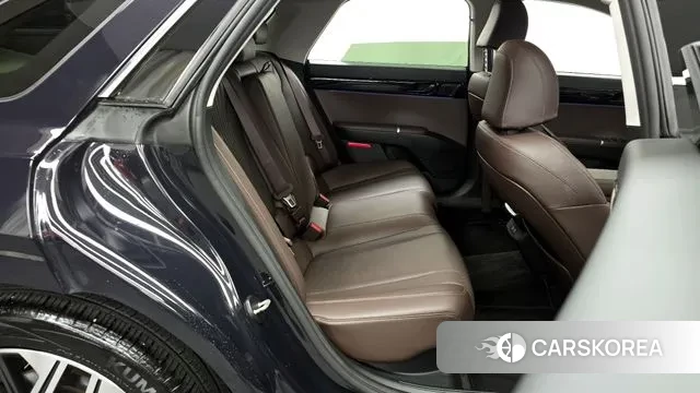 Hyundai Grandeur Hybrid (GN7) 2023 Черный из Кореи, фото 3