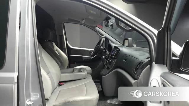 Hyundai The New Grand Starex 2021 Серебряный из Кореи, фото 3
