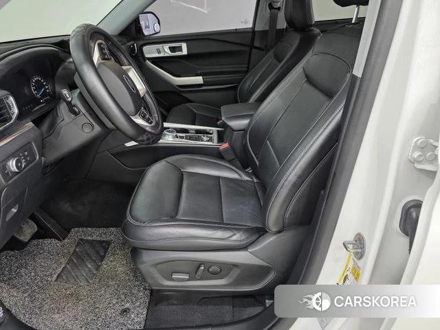 Ford Explorer 6th Generation 2021 Белый из Кореи, фото 3