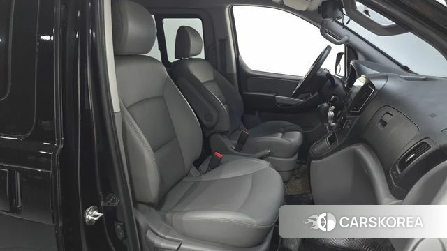 Hyundai The New Grand Starex 2020 Черный из Кореи, фото 3