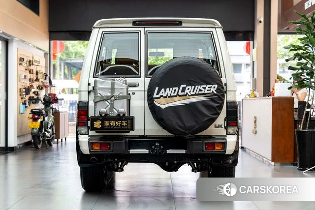 Toyota Land Cruiser 70 Series 2025 Белый из Китая, фото 3