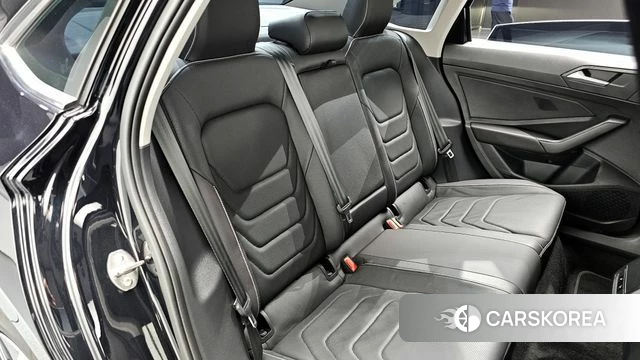 Volkswagen 7th Generation of Jetta 2024 Черный из Кореи, фото 3