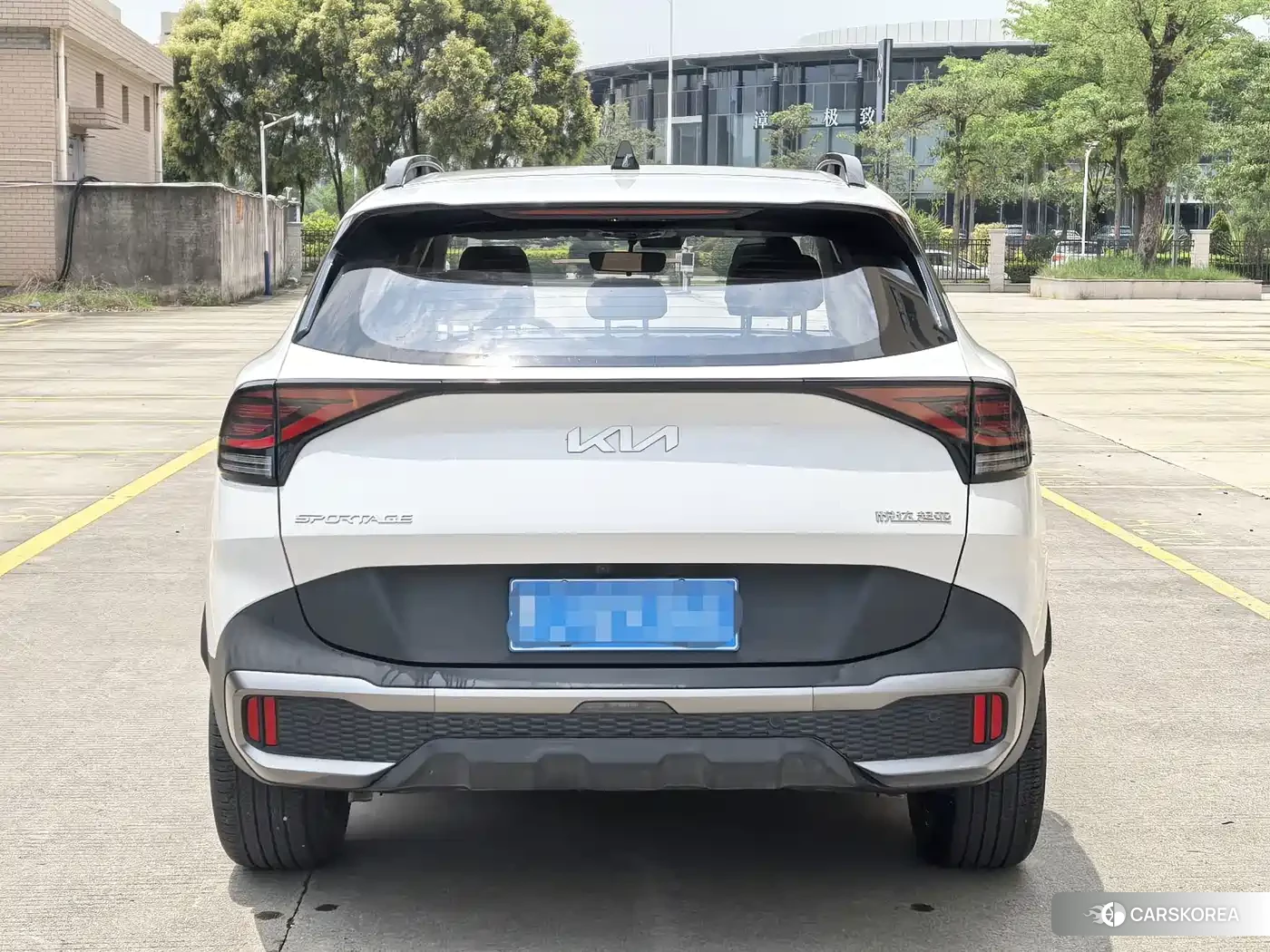 Kia Sportage 2023 Белый из Китая, фото 3