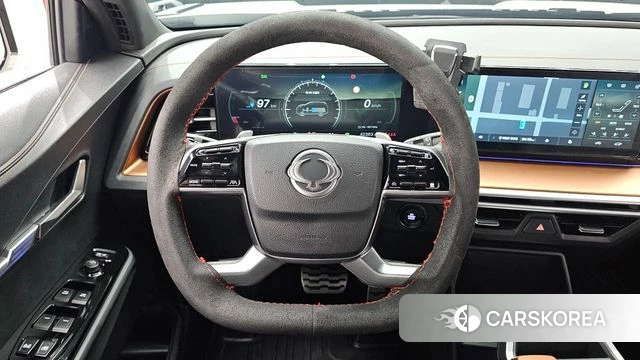 Ssangyong Torres EVX 2023 Белый из Кореи, фото 3