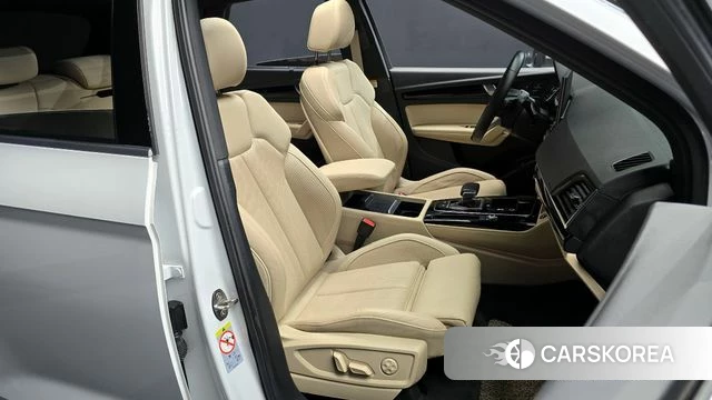 Audi Q5 (FY) 2021 Белый из Кореи, фото 3