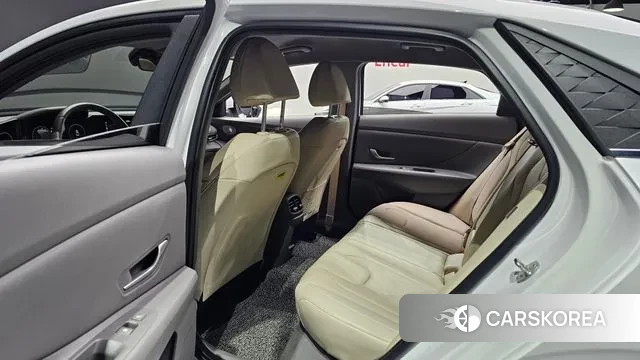 Hyundai The New Avante (CN7) 2023 Белый из Кореи, фото 3