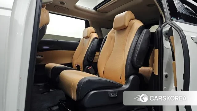 Kia Carnival 4th generation 2023 Белый из Кореи, фото 3