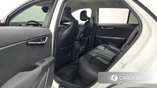 Kia Di All New Niro EV 2023 Белый из Кореи, фото 3