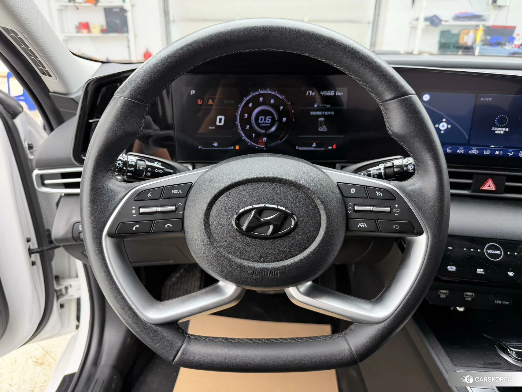 Hyundai Elantra 2022 Белый из Китая, фото 3