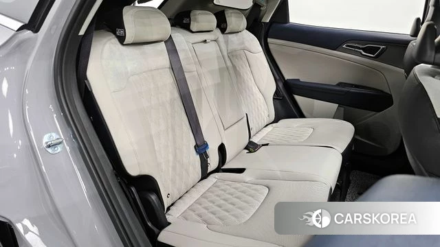 Kia The New Sportage 5th Generation 2025 Серебристо-серый из Кореи, фото 3