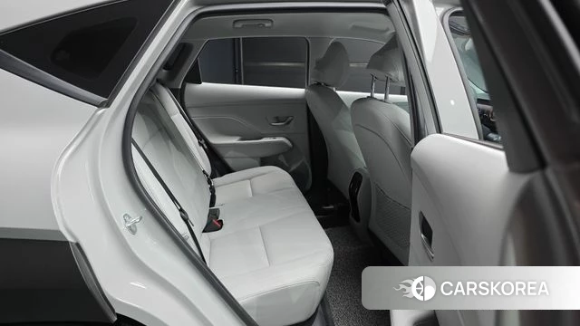 Hyundai Kona (SX2) 2024 Серебристо-серый из Кореи, фото 3