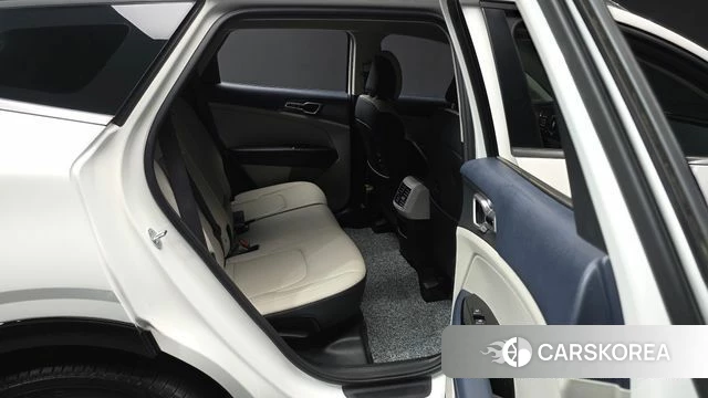 Kia Sportage 5th Generation 2021 Белый из Кореи, фото 3