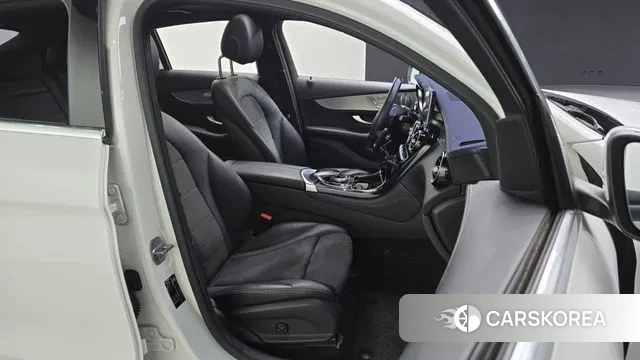 Mercedes-Benz GLC-Class X253 2019 Белый из Кореи, фото 3