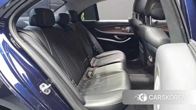 Mercedes-Benz E-Class W213 2019 Синий из Кореи, фото 3