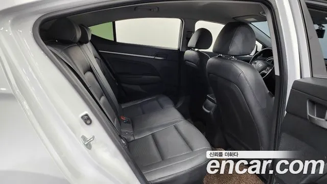 Hyundai Avante AD id 2288234 из Кореи 3