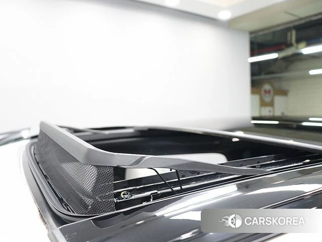 Land Rover Range Rover Velar 2023 Белый из Кореи, фото 3