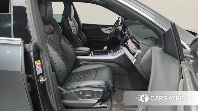Audi Q8 (4M) 2021 Серый из Кореи, фото 3