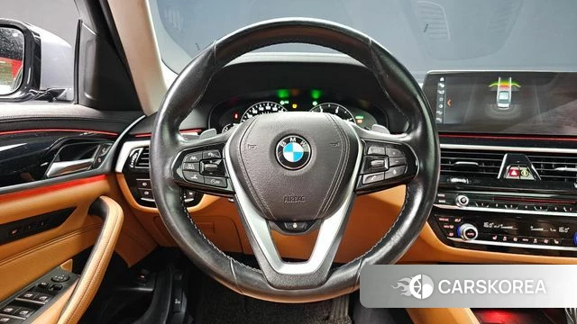 BMW 5 Series (G30) 2018 Серый из Кореи, фото 3