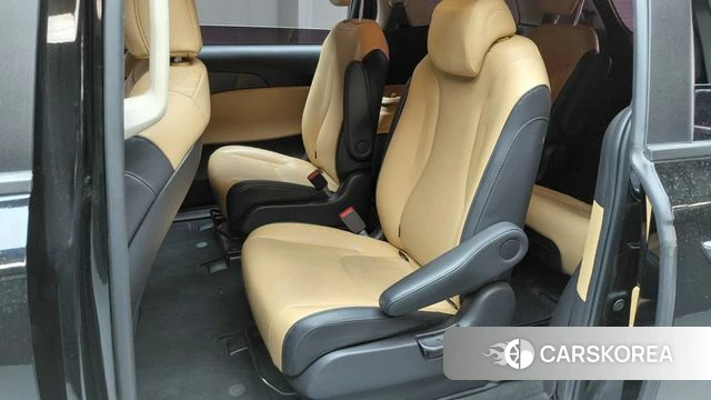 Kia Carnival 4th generation 2022 Черный из Кореи, фото 3