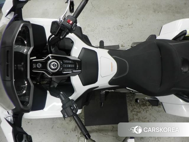 Проданный Honda GL1800 TOUR DCT id 3947661 из Японии