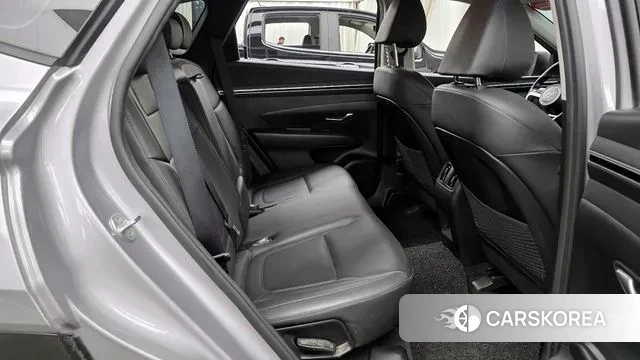 Hyundai Tucson (NX4) 2021 Серебряный из Кореи, фото 3