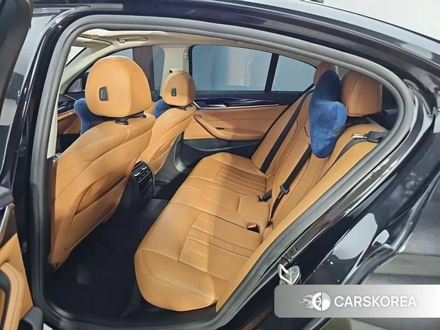 BMW 5 Series (G30) 2018 Черный из Кореи, фото 3