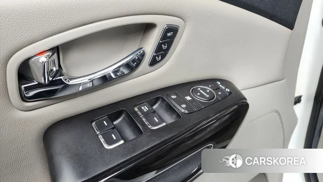 Kia The New Carnival 2018 Белый из Кореи, фото 3