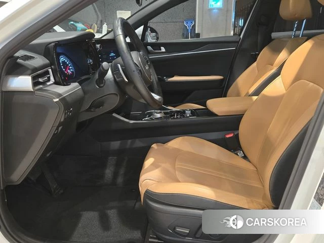 Kia K5 3rd generation 2023 Белый из Кореи, фото 3