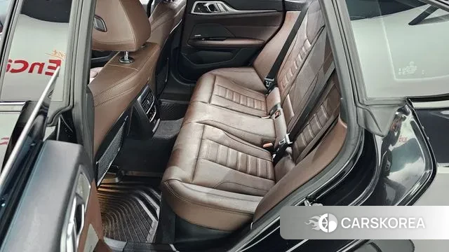 BMW 4 Series (G22) 2024 Черный из Кореи, фото 3