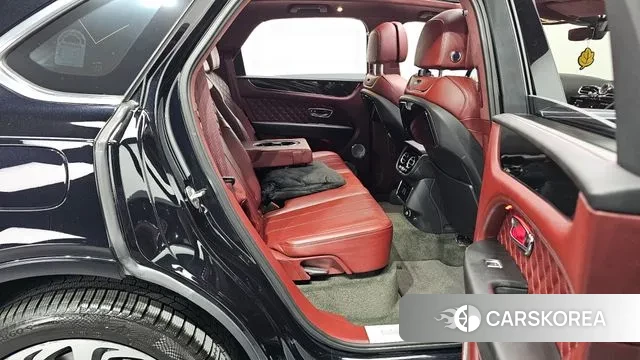 Bentley Bentayga 2023 Черный из Кореи, фото 3