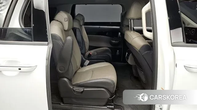 Kia The New Carnival 4th Generation 2025 Белый из Кореи, фото 3