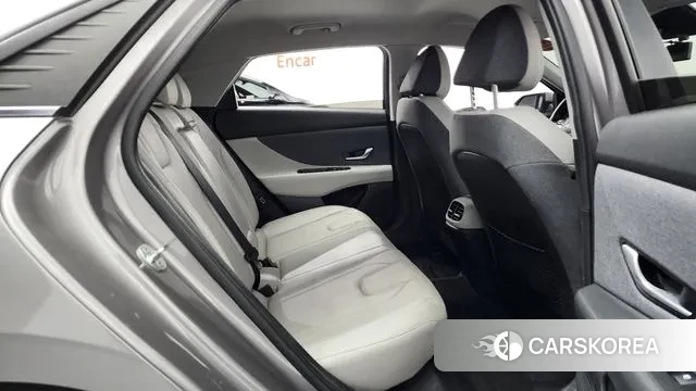 Hyundai Avante (CN7) 2020 Серебристо-серый из Кореи, фото 3