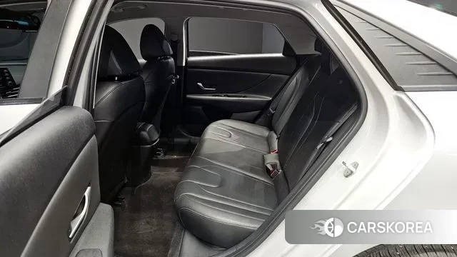 Hyundai Avante (CN7) 2022 Серебристо-серый из Кореи, фото 3