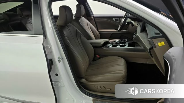 Kia K8 2022 Белый из Кореи, фото 3