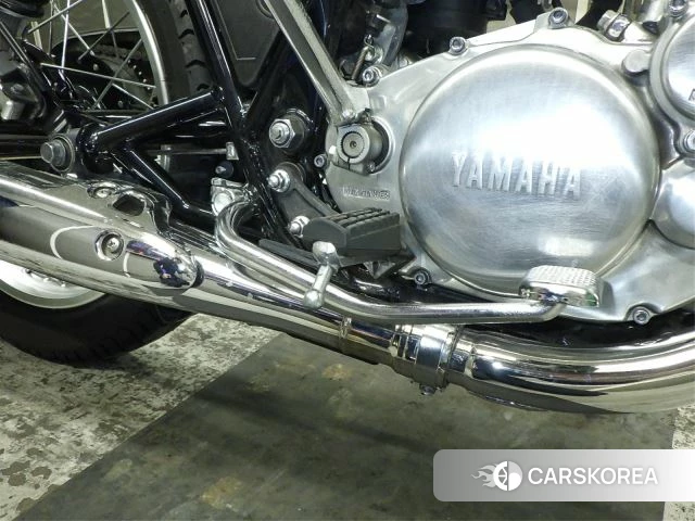 Проданный Yamaha SR400 id 4182813 из Японии