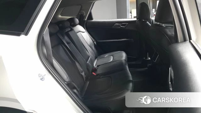 Kia Sportage 5th Generation 2023 Белый из Кореи, фото 3