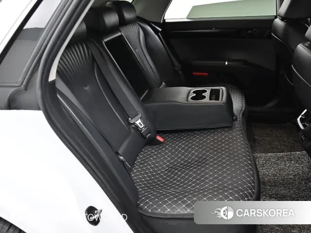 Hyundai Grandeur (GN7) id 3442533 из Кореи 3