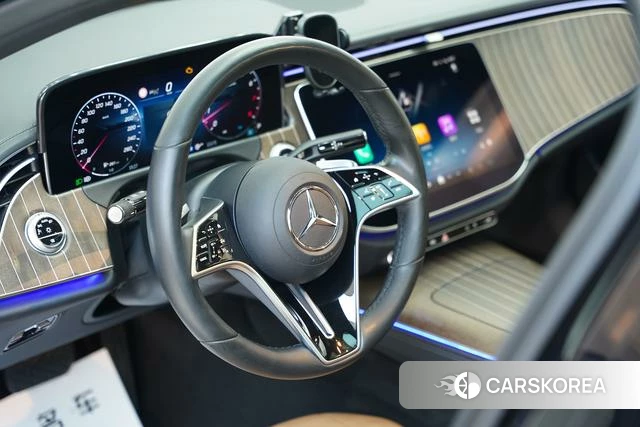 Mercedes-Benz E-class 2024 Черный из Китая, фото 3