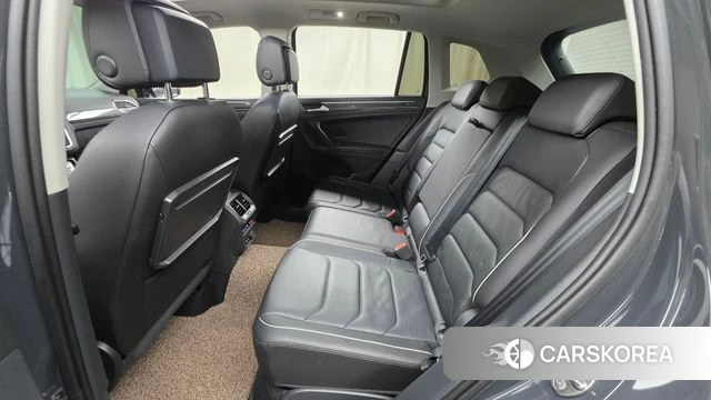 Volkswagen Tiguan second Generation 2020 Серый из Кореи, фото 3