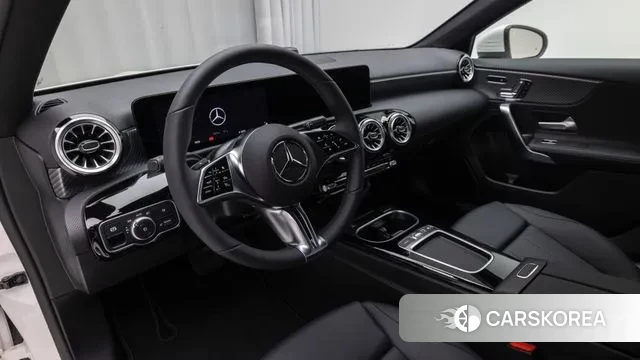 Mercedes-Benz A-Class W177 2025 Белый из Кореи, фото 3